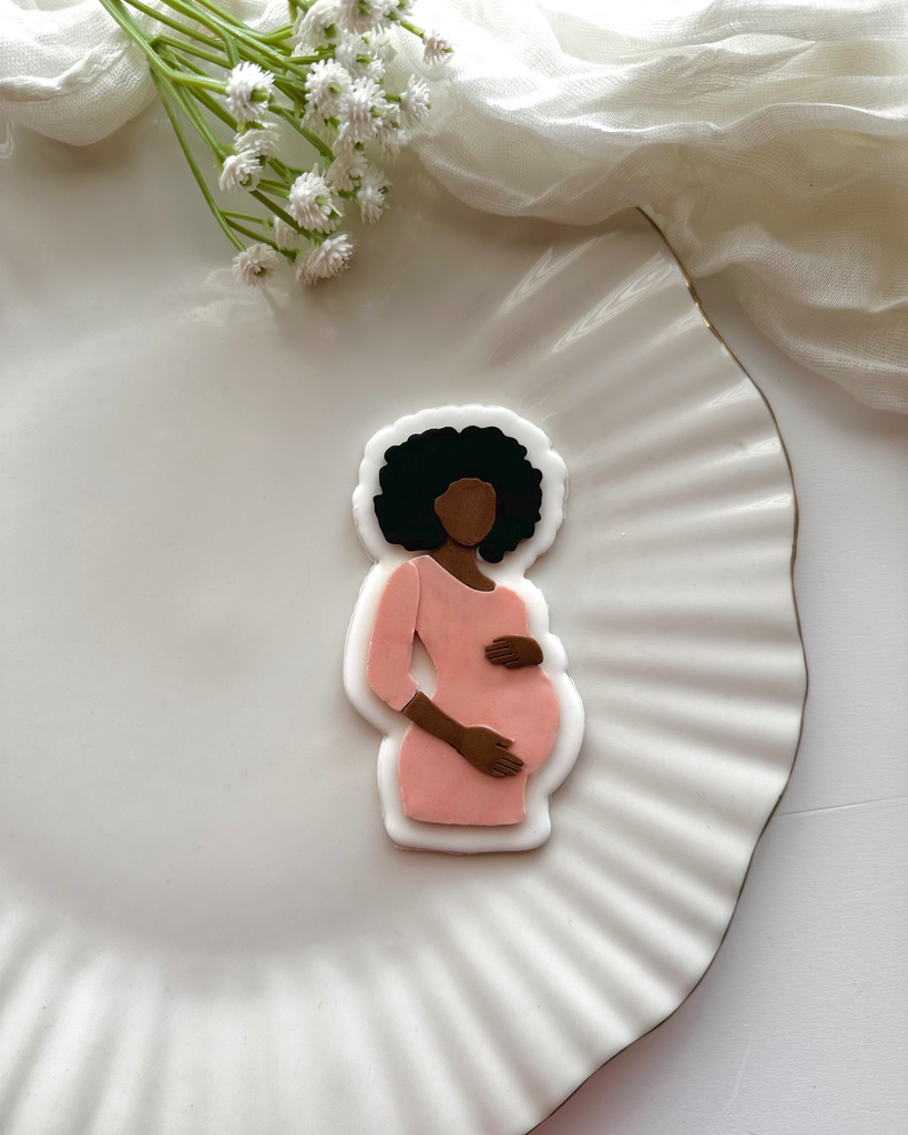 La Future Maman Rayonnante (Coupe Afro)