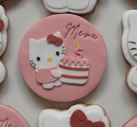 Hello Kitty & gateau