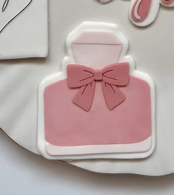 Le Flacon de Parfum (Duo)